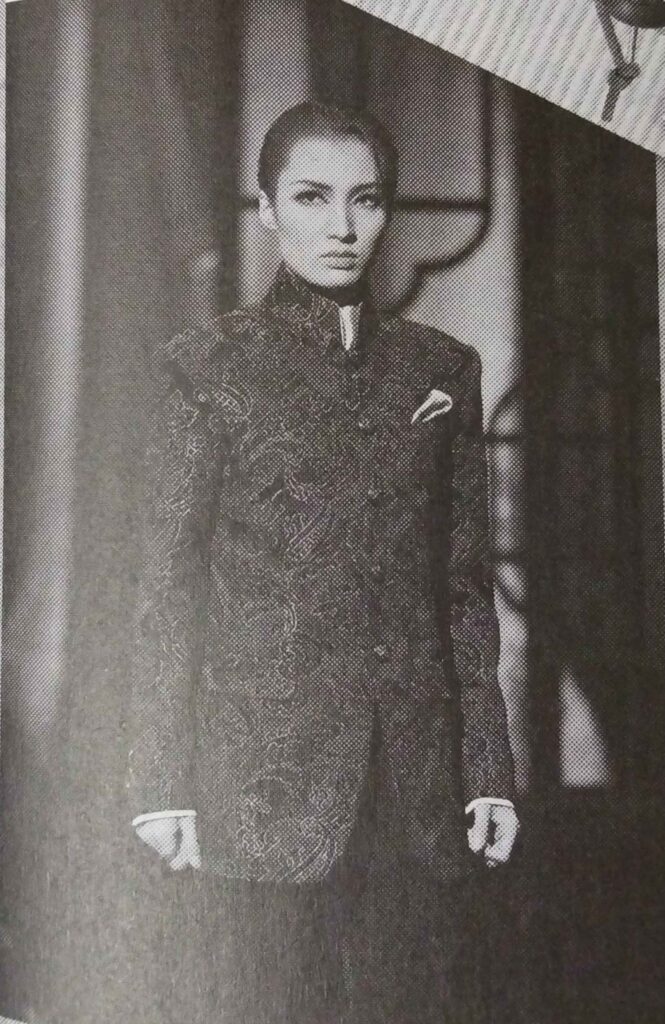 A stage photo of Nozomi as Liu Wei Qiang in Bund/Neon Shanghai.